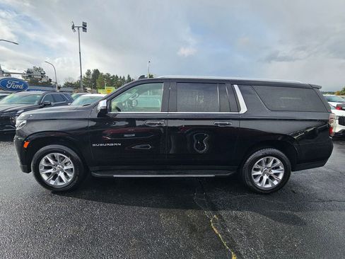 Used 2024 Chevrolet Suburban Premier image 4