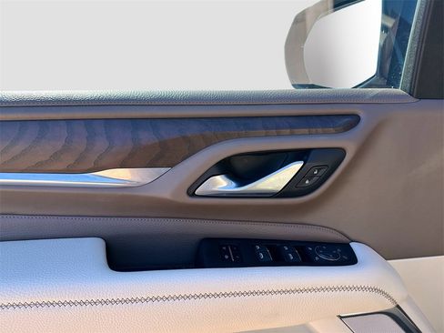Used 2022 GMC Yukon Denali image 9