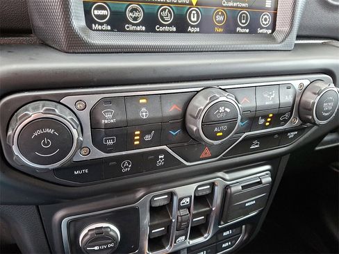 Used 2022 Jeep Gladiator Overland w/ Popular Equipment Package image 15