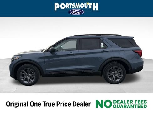 New 2026 Ford Explorer Active image 2