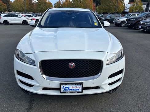 Used 2017 Jaguar F-PACE Premium AWD/4WD image 2