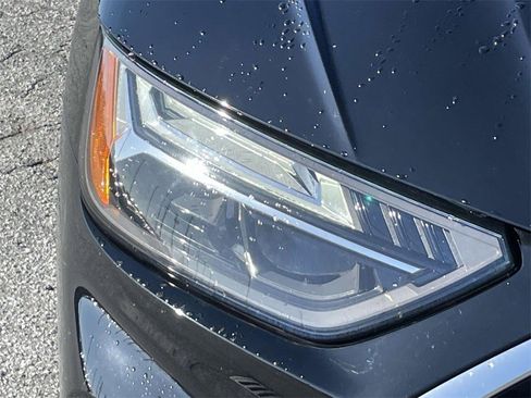 Used 2022 Audi Q5 2.0T Premium image 9