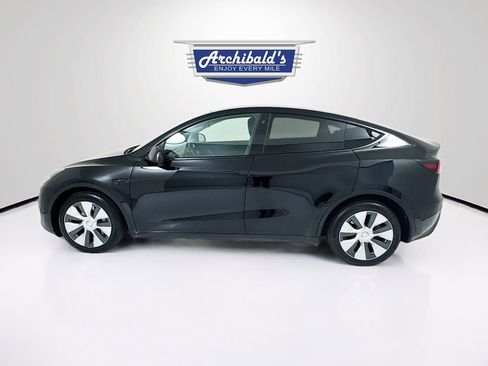 Used 2021 Tesla Model Y Long Range image 4