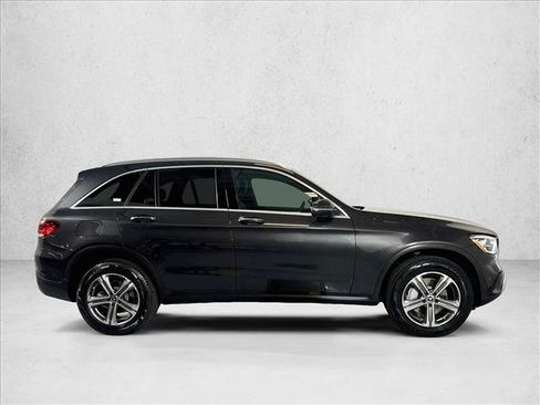 Used 2022 Mercedes-Benz GLC 300 4MATIC image 4