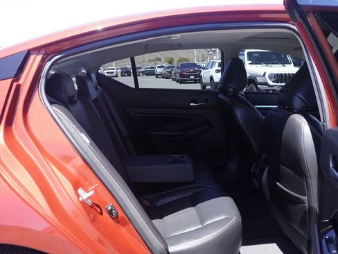 Used 2023 Nissan Altima 2.0 SR FWD image 30