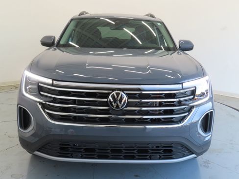 Used 2026 Volkswagen Atlas SE FWD image 9