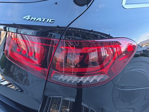 Certified 2021 Mercedes-Benz GLC 300 4MATIC image 31