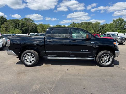 Used 2015 Toyota Tundra SR5 AWD/4WD image 6