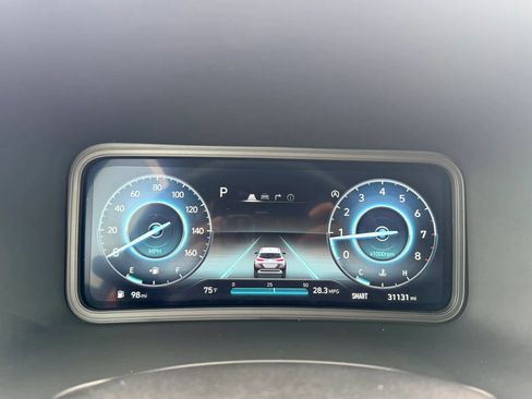 Used 2023 Hyundai Kona Limited AWD/4WD image 16