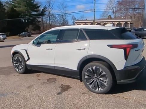 New 2025 Chevrolet Blazer EV LT w/ Super Cruise Package image 6