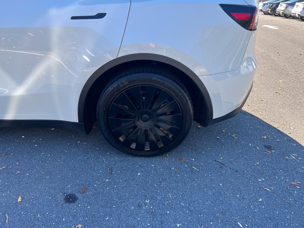 Used 2021 Tesla Model Y Long Range AWD/4WD image 29