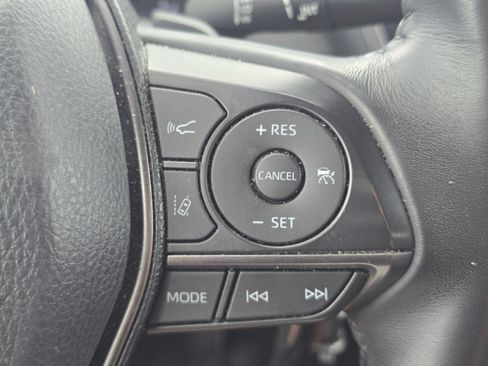 Used 2023 Toyota Camry SE FWD image 29