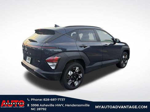 Used 2024 Hyundai Kona SEL AWD/4WD image 3
