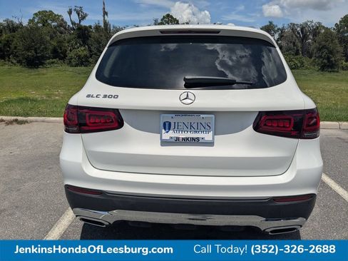 Used 2021 Mercedes-Benz GLC 300 image 4