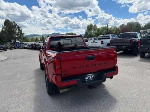 Used 2024 Toyota Tacoma TRD Sport w/ TRD Sport Premium Package AWD/4WD image 13