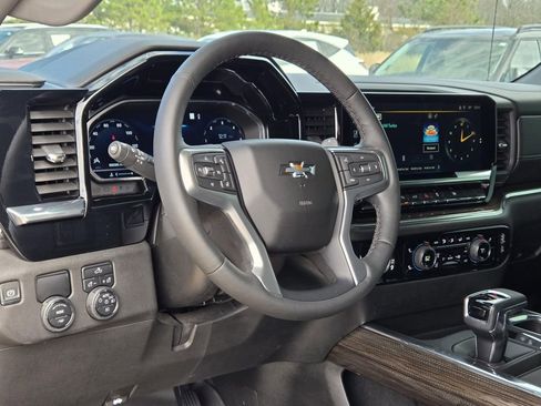 Used 2023 Chevrolet Silverado 1500 RST w/ Protection Package image 18