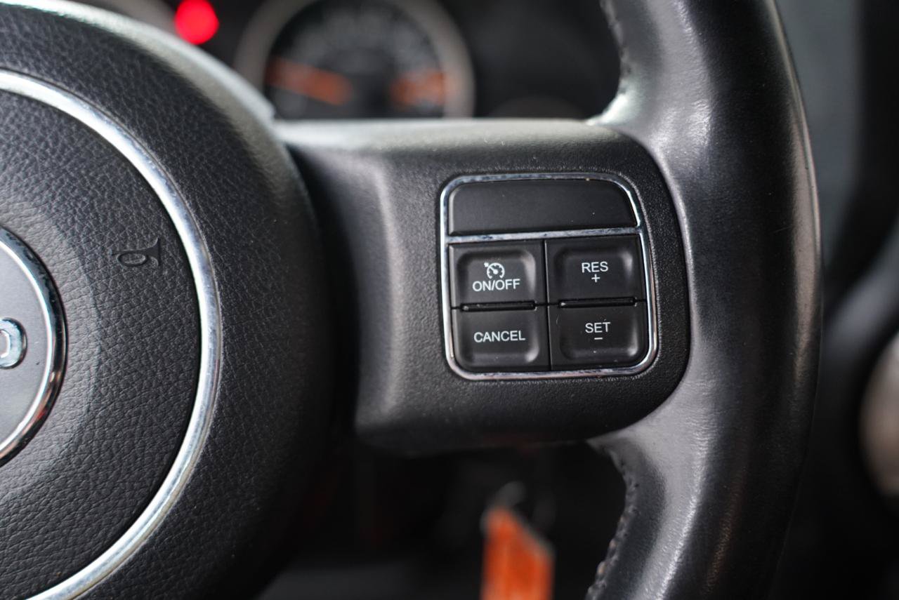 Used 2016 Jeep Wrangler Unlimited Sahara AWD/4WD image 15