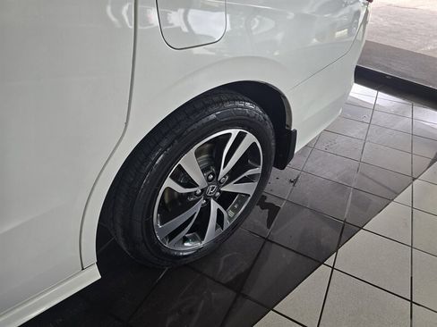 Used 2023 Honda Odyssey Touring image 29