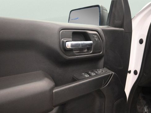 Used 2022 Chevrolet Silverado 1500 Custom image 16