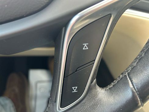 Used 2017 Cadillac XT5 Luxury w/ LPO, Wheel Lock Package image 22