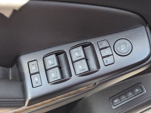 Used 2018 GMC Yukon Denali w/ Open Road Package image 25