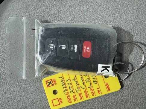 Used 2023 Toyota Camry SE image 35