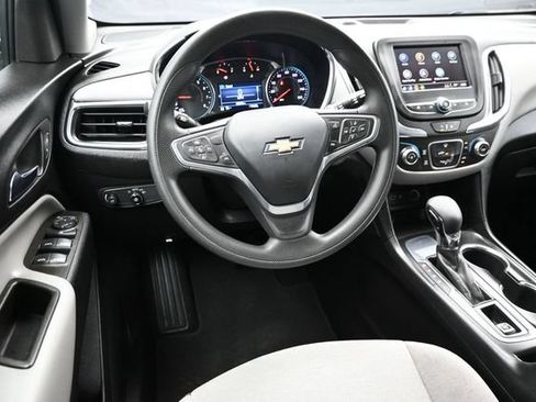Used 2023 Chevrolet Equinox LT FWD image 18