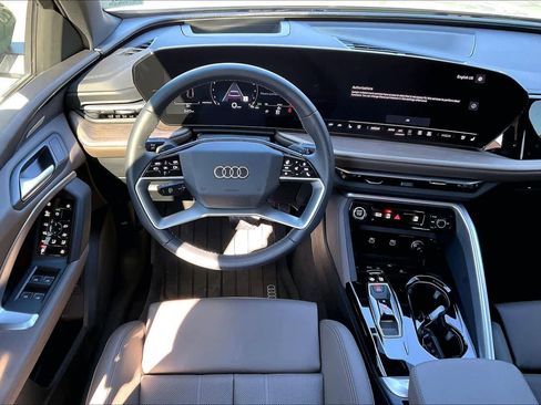 Certified 2025 Audi Q5 Premium Plus w/ Premium Plus image 5