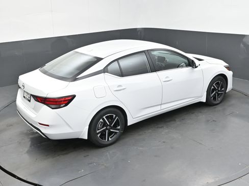 New 2025 Nissan Sentra SV w/ All-Weather Package image 36