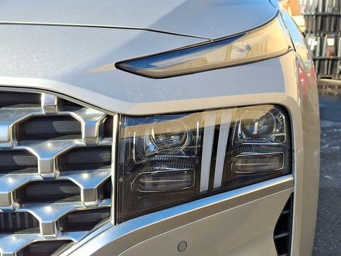 Certified 2023 Hyundai Santa Fe Limited image 8