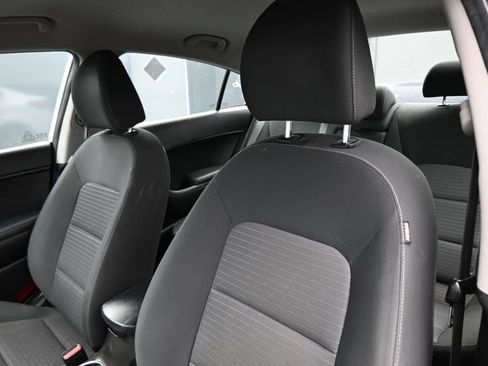 Used 2017 Kia Forte LX w/ LX Popular Package FWD image 12