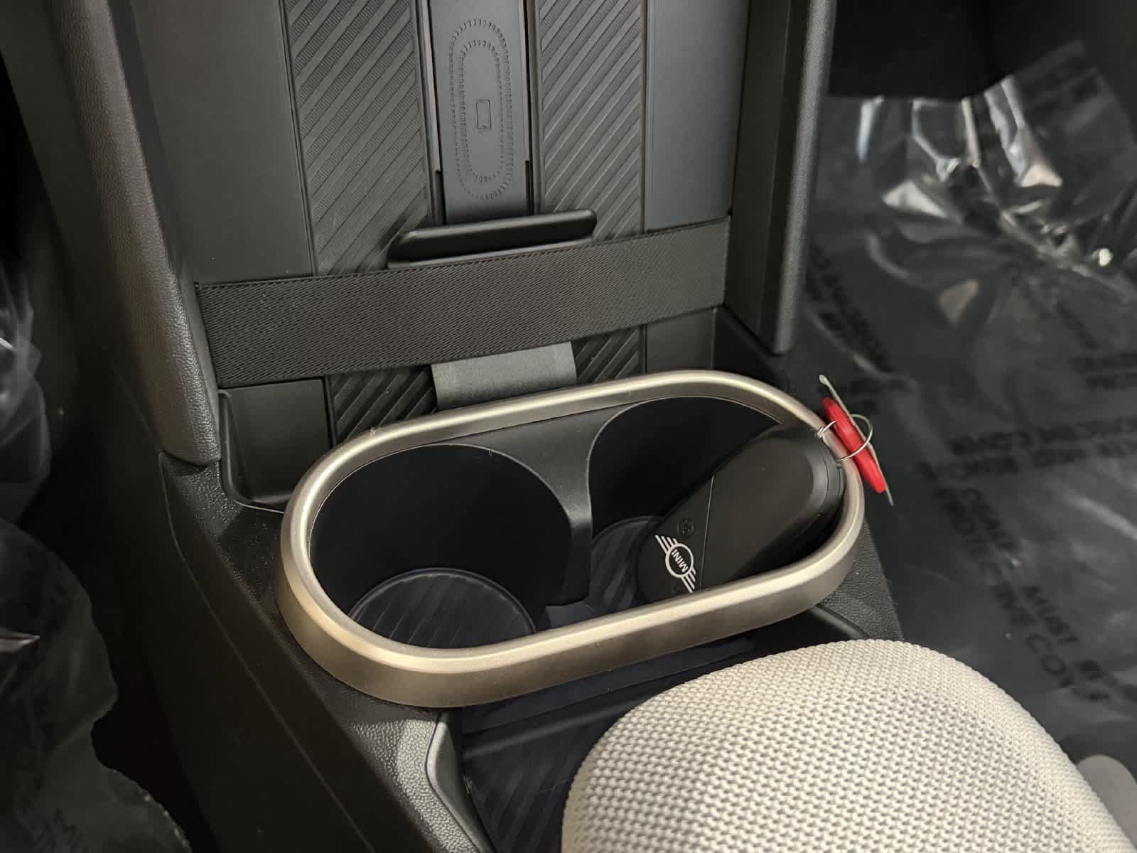 Used 2025 MINI Cooper 2-Door Hardtop FWD image 21