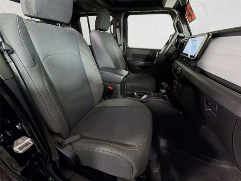 Used 2025 Jeep Gladiator Willys image 28