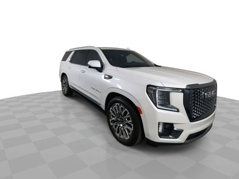 Used 2023 GMC Yukon Denali Ultimate image 2