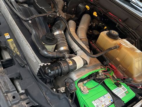 Used 2014 Ford F550 4x4 Crew Cab Super Duty image 42