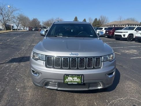 Used 2018 Jeep Grand Cherokee Limited image 2