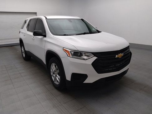 Used 2020 Chevrolet Traverse LS FWD image 13