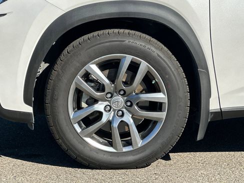 Used 2015 Lexus NX 300h AWD image 26