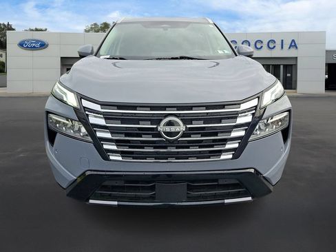 Used 2024 Nissan Rogue Platinum w/ Platinum Premium Package AWD/4WD image 2