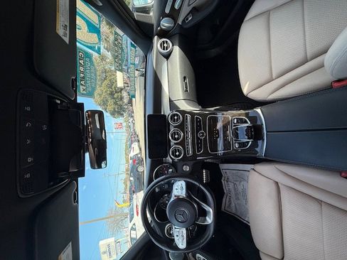 Used 2019 Mercedes-Benz C 300 4MATIC Sedan image 7