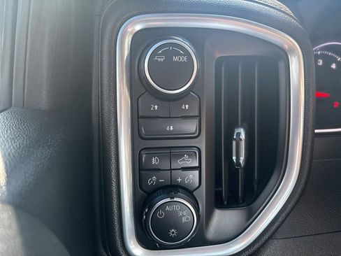 Used 2022 Chevrolet Silverado 2500 LT w/ Convenience Package image 13