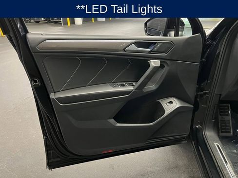 Used 2024 Volkswagen Tiguan SE R-Line image 17