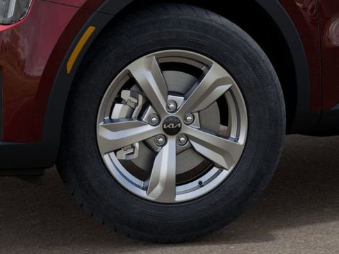 New 2025 Kia Sorento LX image 10