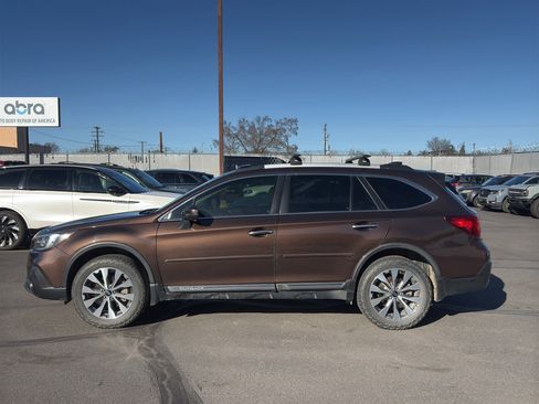 Used 2019 Subaru Outback 3.6R Touring image 4