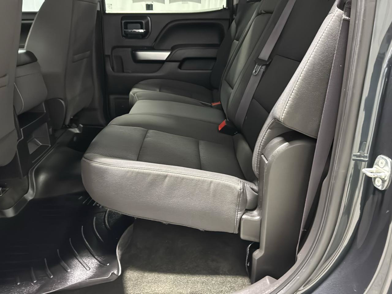 Used 2017 Chevrolet Silverado 1500 LT AWD/4WD image 13