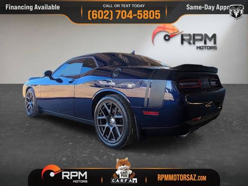 Used 2016 Dodge Challenger R/T Scat Pack RWD image 17