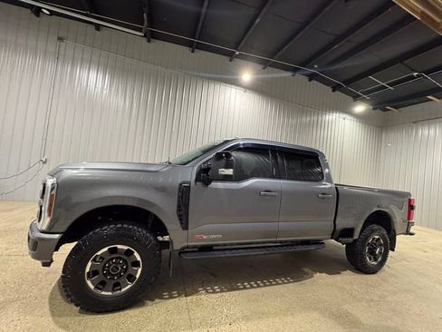 Used 2024 Ford F350 Lariat w/ Lariat Ultimate Package AWD/4WD image 2