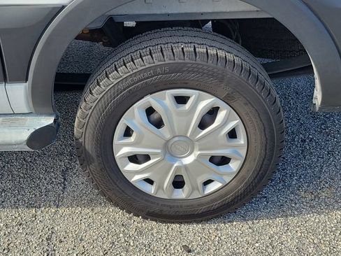 Used 2025 Ford Transit 250 Low Roof w/ Exterior Upgrade Package RWD image 7