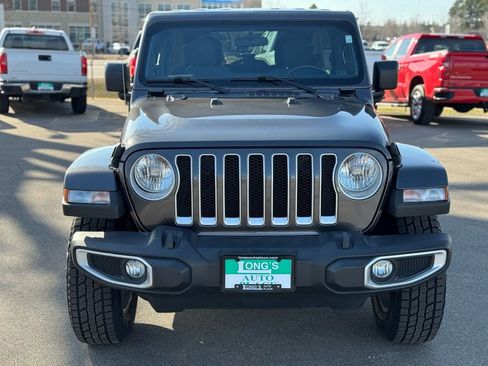 Used 2021 Jeep Wrangler Unlimited Sahara AWD/4WD image 3