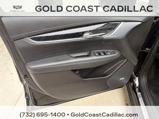 Certified 2023 Cadillac XT6 Premium Luxury AWD/4WD image 19